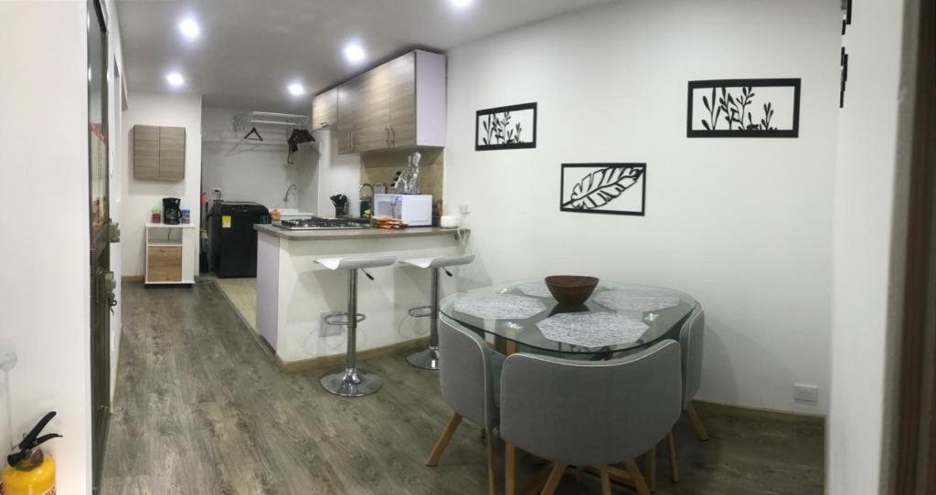 Apartamento Confortable, Amoblado En Bogota Bagian luar foto