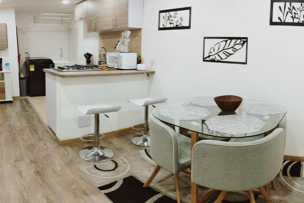 Apartamento Confortable, Amoblado En Bogota Bagian luar foto